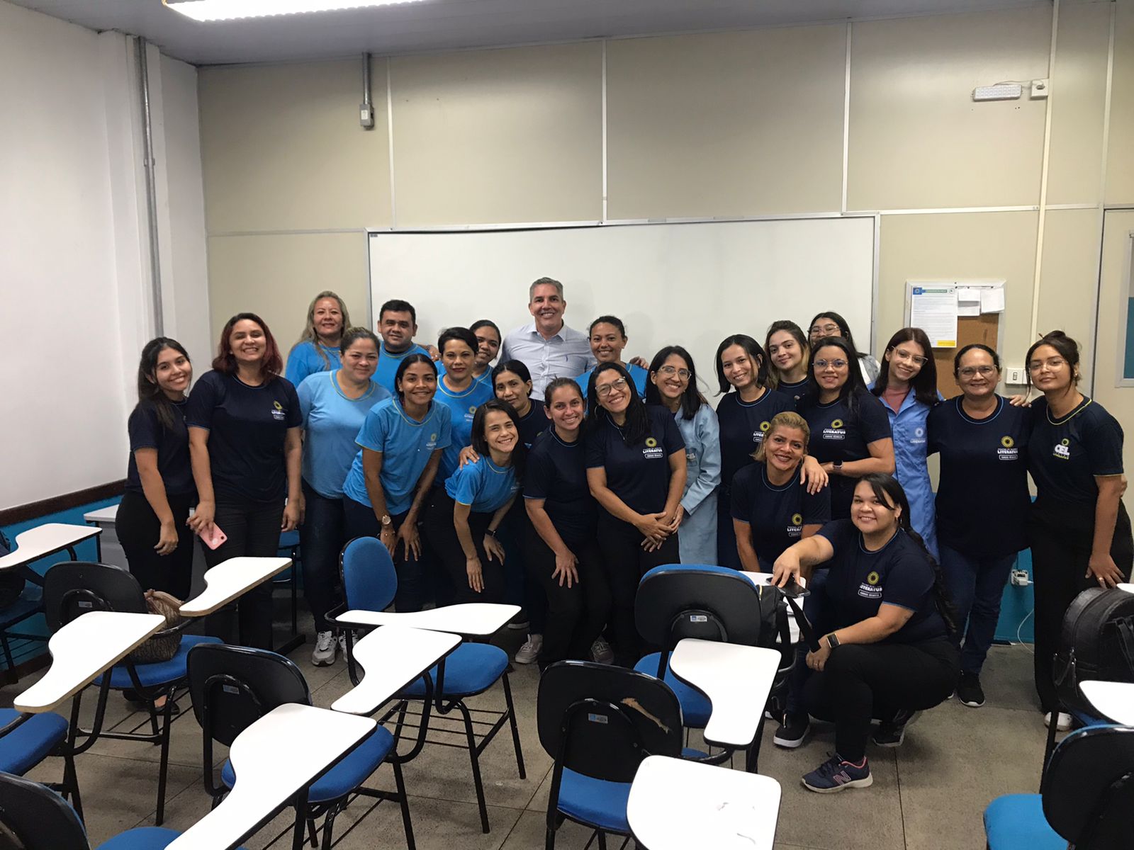 Read more about the article No Dia do TND, Conselheiro participa de Roda de Conversa com estudantes do Centro de Ensino Literatus, em Manaus (AM)