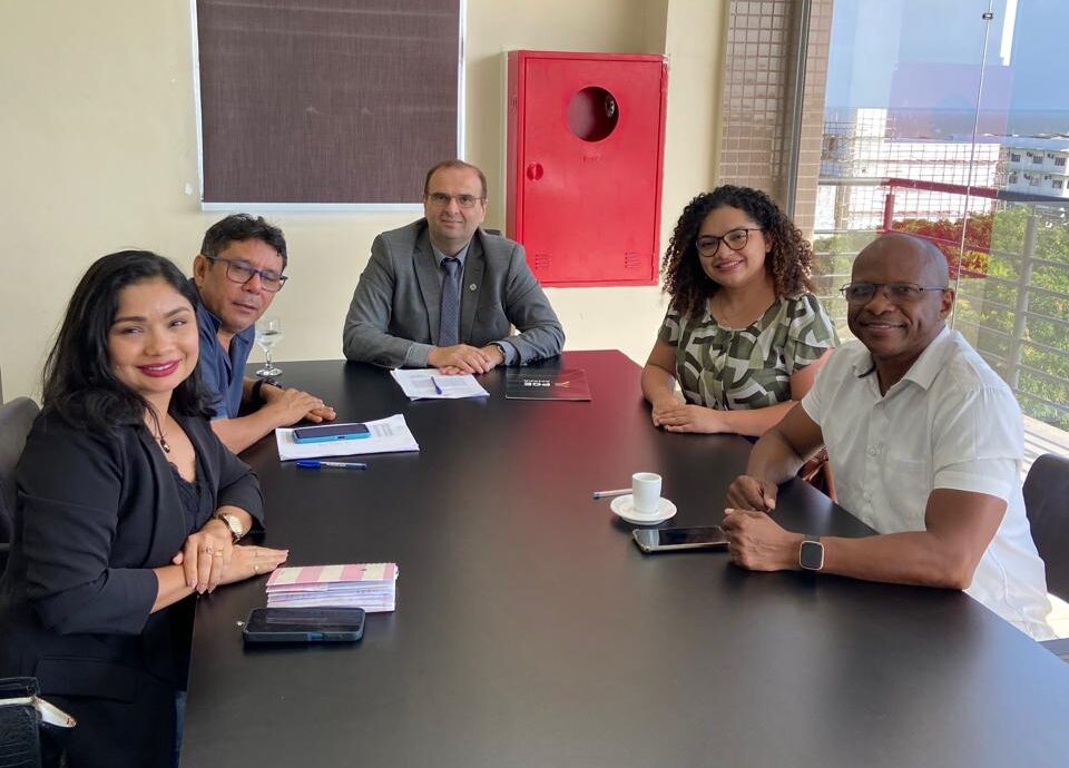 Leia mais sobre o artigo Em reunião com Procuradoria Geral do Estado e SEAD, CRN-7 e Sindut-AP avançam nos debates sobre piso salarial para nutricionistas do Amapá
