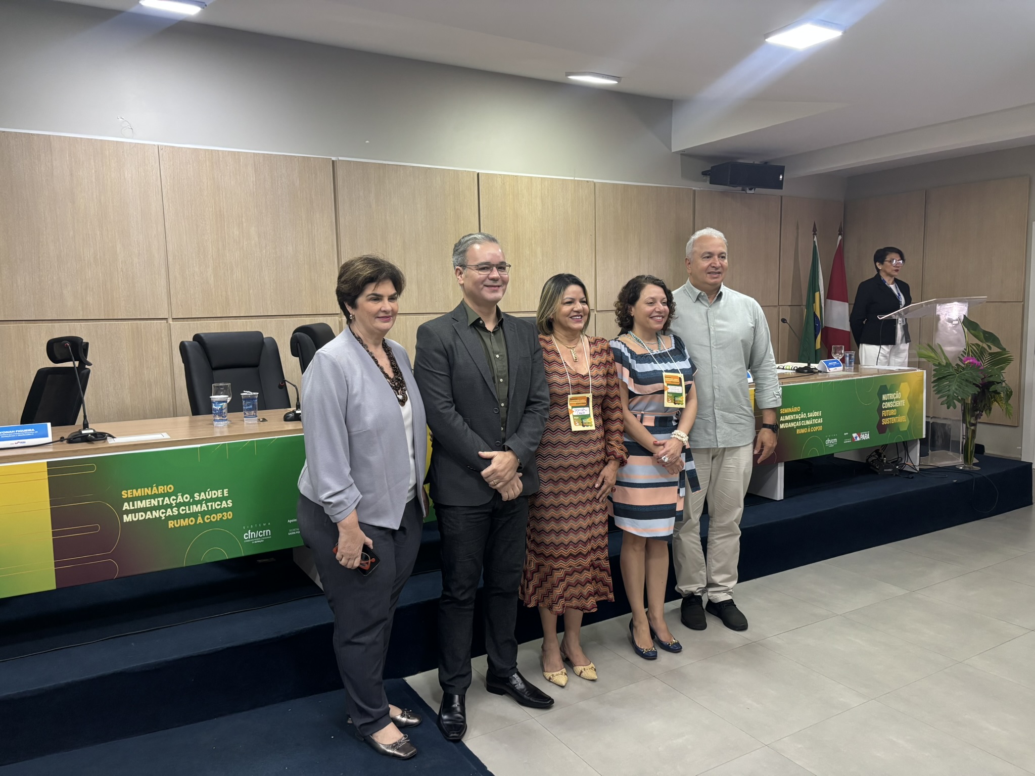 Leia mais sobre o artigo Sistema CFN/CRN realiza seminário em Belém para debater alimentação, saúde e mudanças climáticas